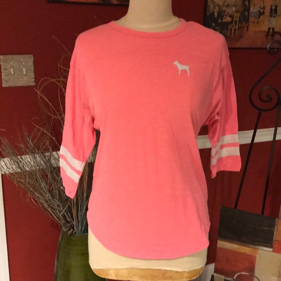 Victoria secret pink half quarter shirt - Picture 2 of 2